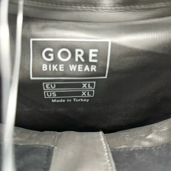 Gore Bike Wear men’s Path Cycling Waterproof Rain Jacket